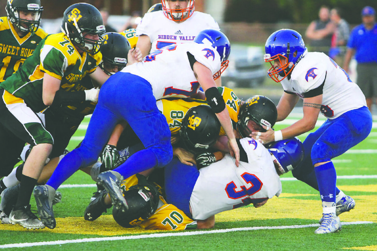 SH kicks off new football season by evening score with Hidden Valley ...